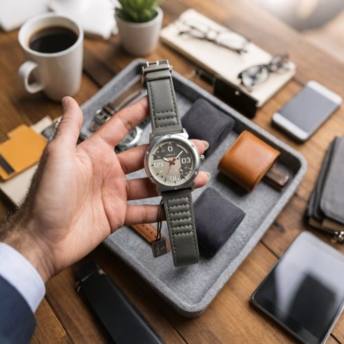 Tubular Watch For Men - Image 4