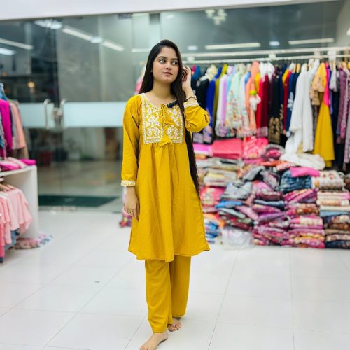 Cite 2 Piece Suit With Embroidered - Image 3