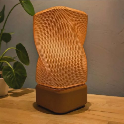 Rectangular Twisted Lamp With Basket Structure