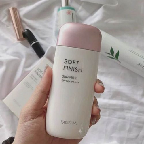 Soft Finish Sun Milk SPF50+ PA+++ (70ML) - Image 2
